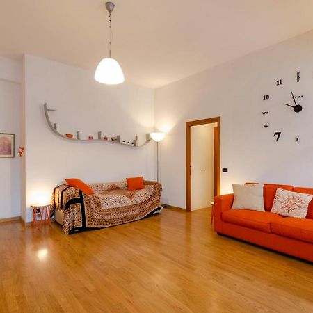 Joivy Apt For 4, Metres From Beach, In 세스트리레반떼 외부 사진